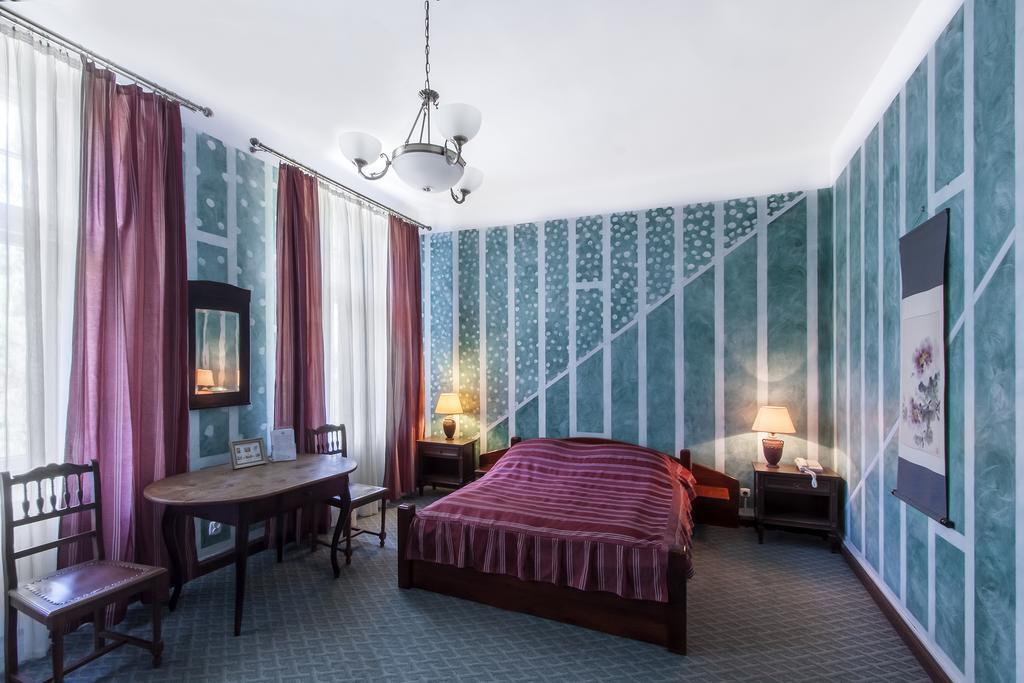 Palac Nieznanice Zabytek Goscinny Ze Spa Bilik gambar